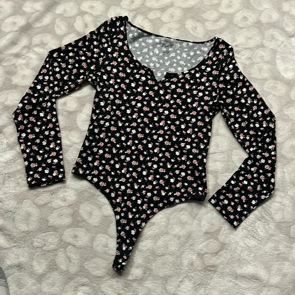 PINK Victorias Secret Floral Print Long sleeve bodysuit size Medium